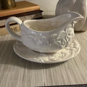 Elegant White Gravy Boat with Saucer imported from Portugal